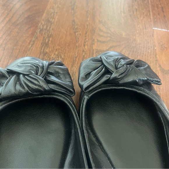 MICHAEL KORS Willa Ballet Bow Flats Black Leather Size 7 - Picture 8 of 8